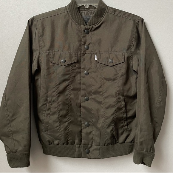 Levi's Jackets & Blazers - Levi’s Olive Green Bomber Jacket. Size L